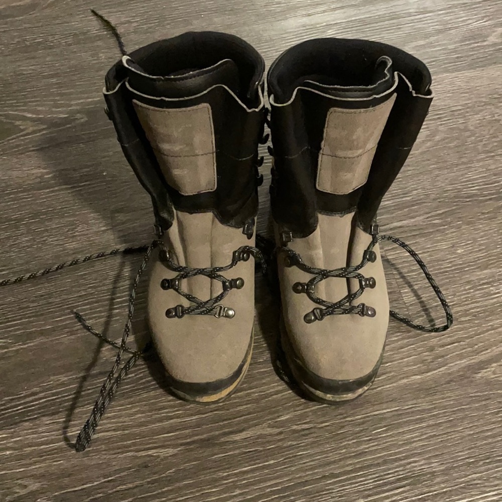 SCARPA FUEGO wildland fire/mountaineering boots